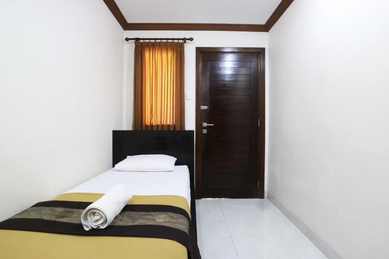 Pondok 3 Mertha Kuta Lombok Exteriör bild